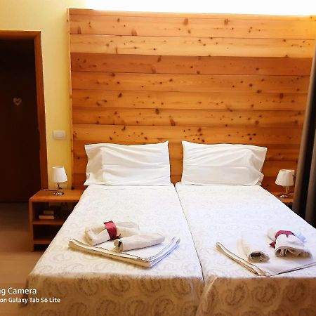 B&B Anna Rovere della Luna Екстер'єр фото