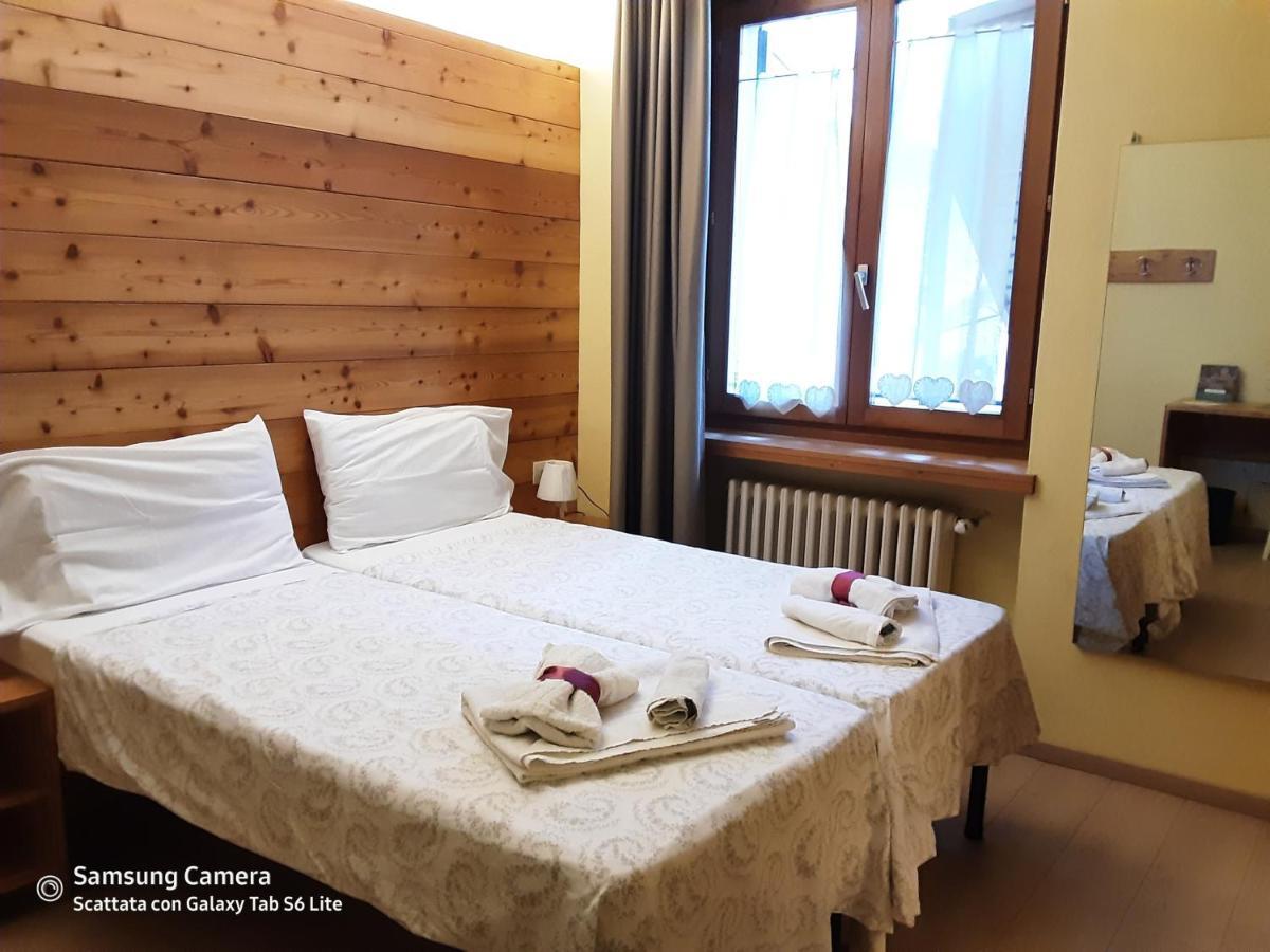B&B Anna Rovere della Luna Екстер'єр фото