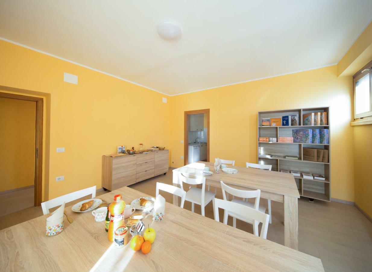B&B Anna Rovere della Luna Екстер'єр фото